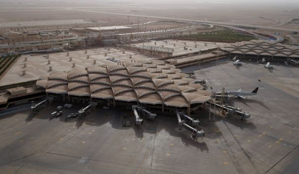 Houthi Gempur Bandara Riyadh, Abha, dan Fasilitas Saudi Aramco
